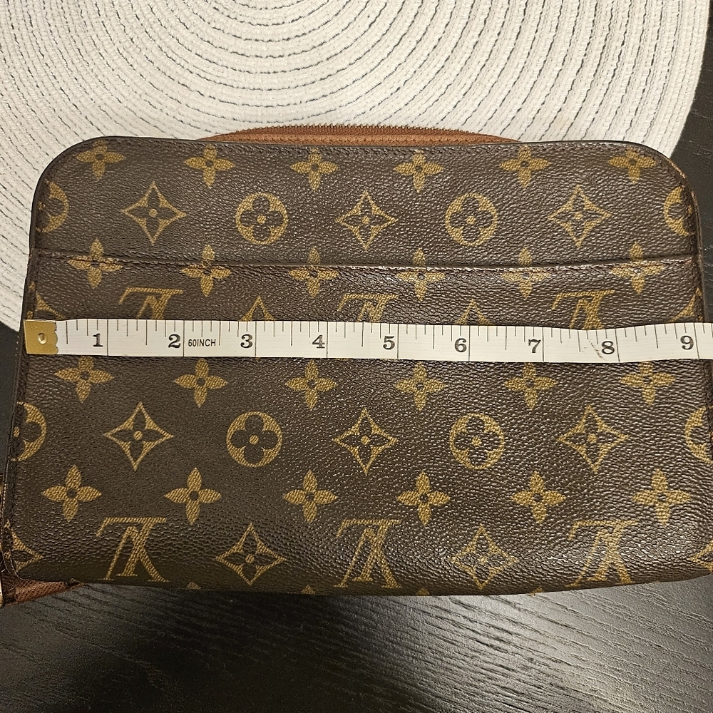 Louis Vuitton Brown Monogram Clutch - Original Strap - Picture 9 of 15